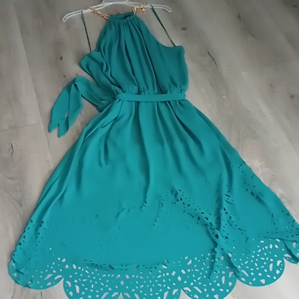 Thalia Sodi green hi low dress